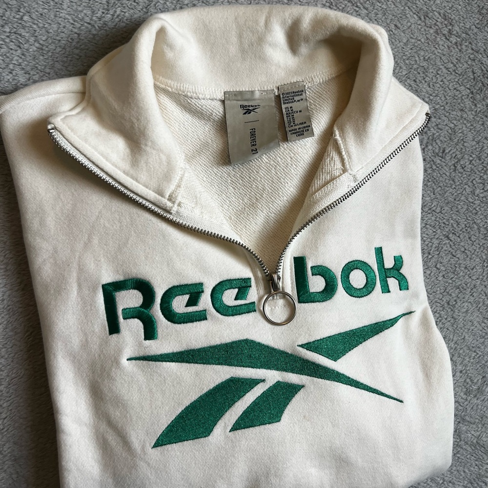 Reebok Men's White and Green Sweater